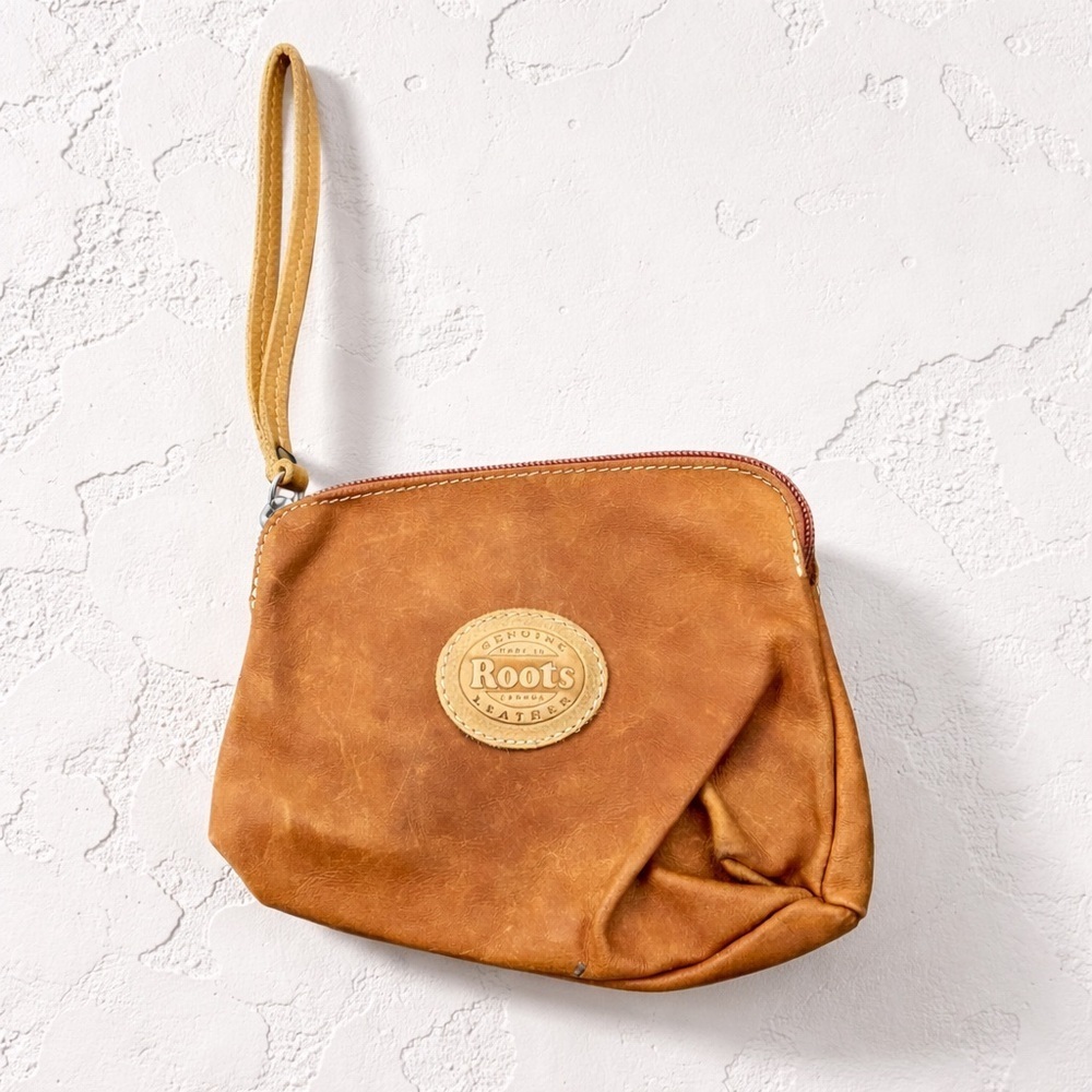 Vintage Roots Canada Genuine Leather Wristlet Pouch • Tan Cognac Distressed Zip